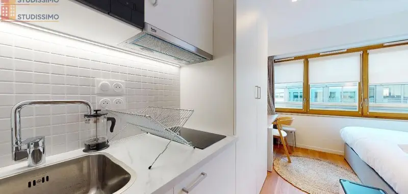 Studio meublé 14m² Paris 17e - 5e étage, lumineux - Photo 10