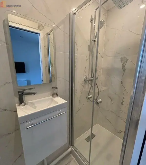 Studio meublé 9m² Paris 16e - Refait à neuf, wc séparé - Photo 2