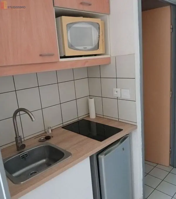 Studio 20m² Bourg-en-Bresse - Meublé, au 3e étage - Photo 2