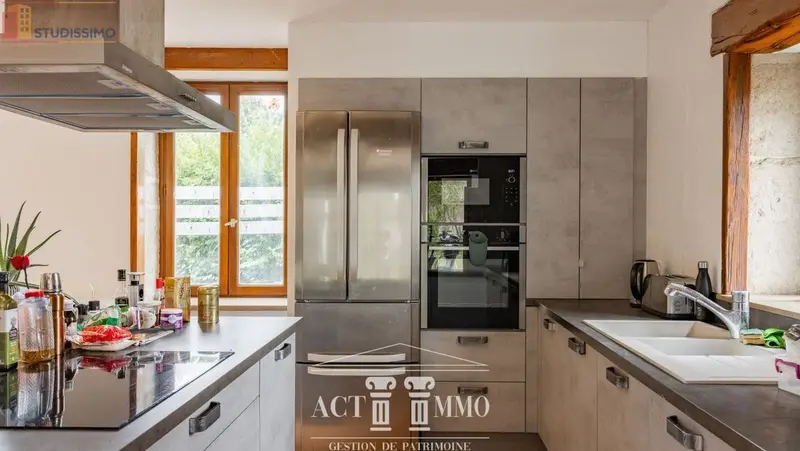 Studio 210m² Bourg-en-Bresse - Meublé, DPE D - Photo 5