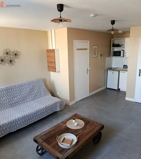 Studio meublé 23m² Saint-Quentin - Meublé, dernier étage - Photo 1