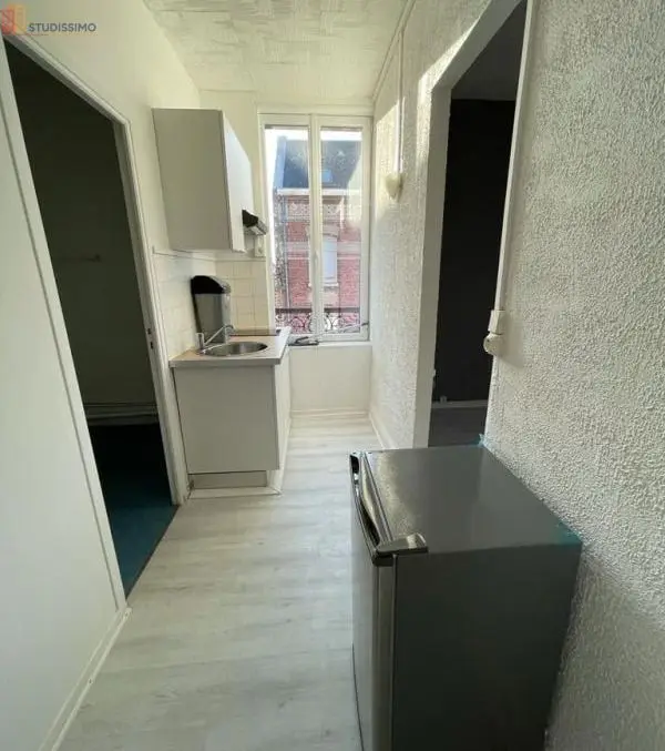 Studio meublé 35m² Saint-Quentin - Étage élevé, DPE D - Photo 1