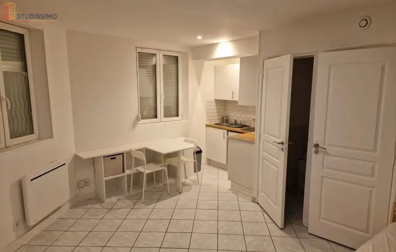 Studio meublé 21m² Saint-Quentin - Coeur de ville, meublé - Photo 3