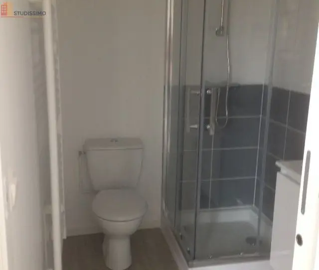 Studio meublé 16m² Saint-Quentin 02100 - Proche centre-ville - Photo 2