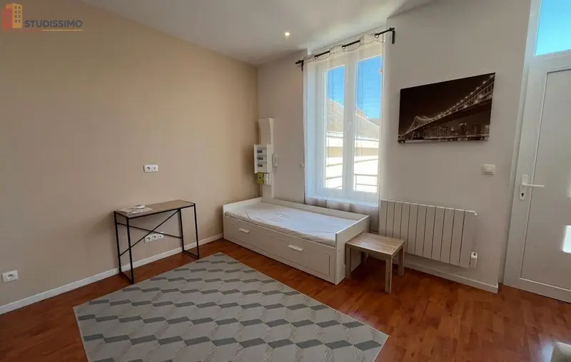 Studio meublé 24m² Saint-Quentin - Meublé, lumineux - Photo 2