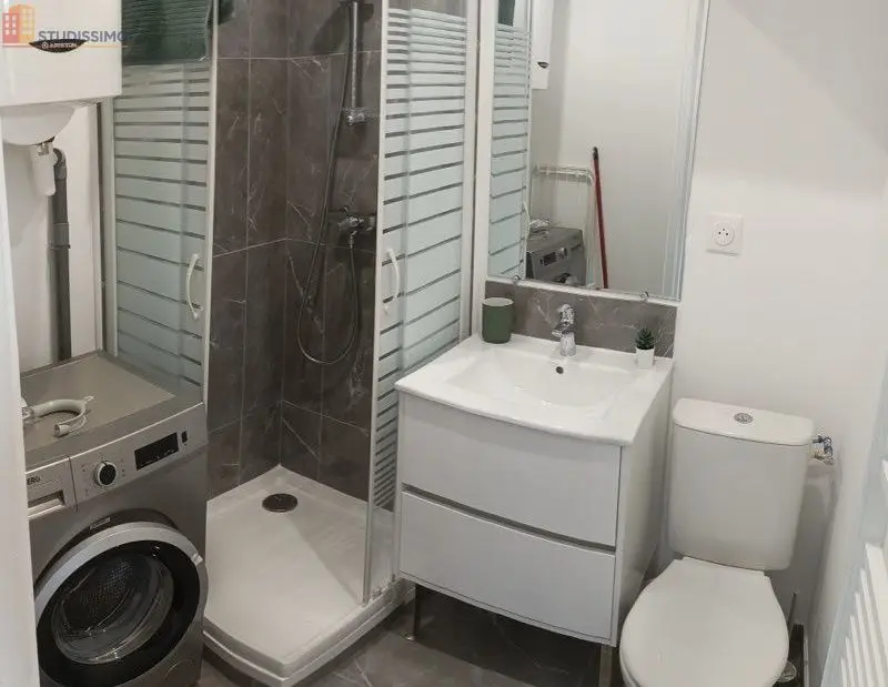 Studio meublé 18m² Saint-Quentin - Grand balcon - Photo 2
