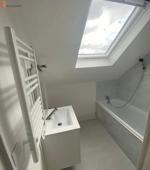 Studio 38m² Saint-Quentin - Entièrement rénové, cuisine équipée - Photo 11