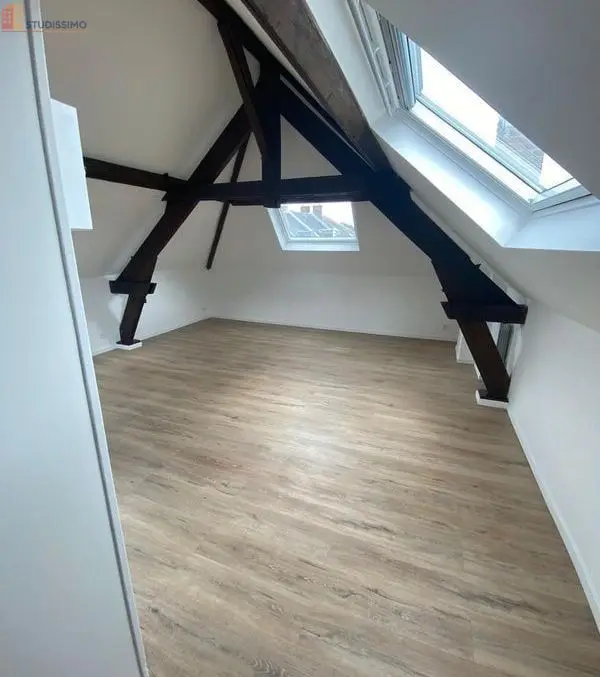 Studio 38m² Saint-Quentin - Entièrement rénové, cuisine équipée - Photo 4