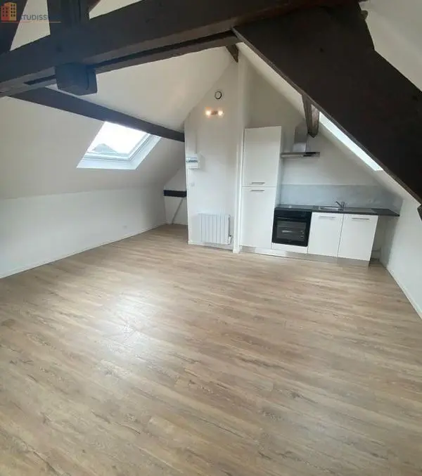 Studio 38m² Saint-Quentin - Entièrement rénové, cuisine équipée - Photo 2