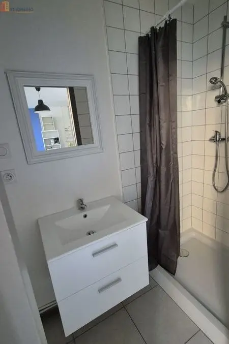 Studio 20m² Vichy - Meublé, 1er étage - Photo 4