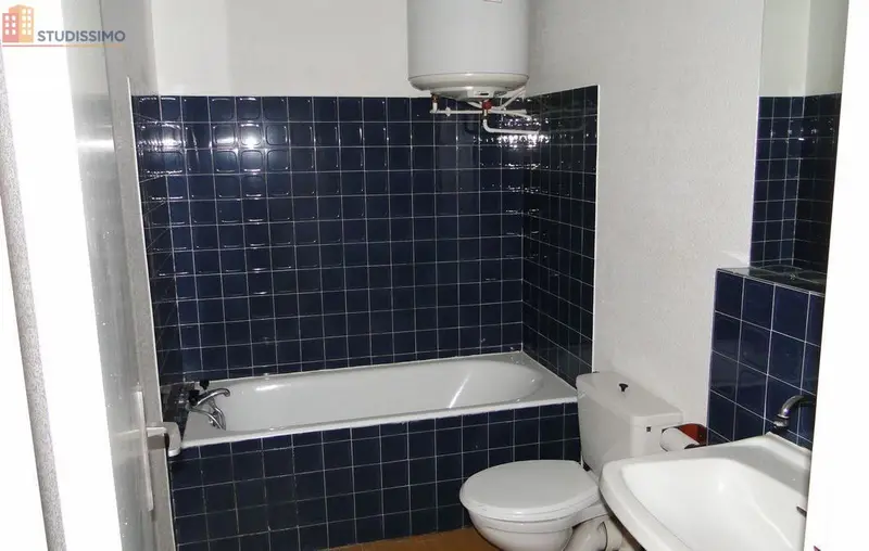 Studio 21m² Moulins - (1er étage), DPE D - Photo 1