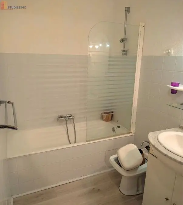 Studio meublé 30m² Gréoux-les-Bains - Meublé, DPE D - Photo 2