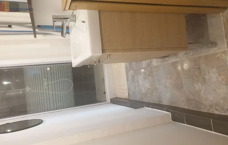 Studio meublé 20m² Manosque - Meublé, place de parking - Photo 1