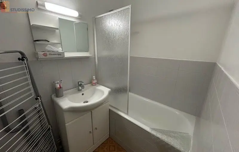 Studio 27m² Enchastrayes 04400 - Meublé, centre-ville - Photo 2