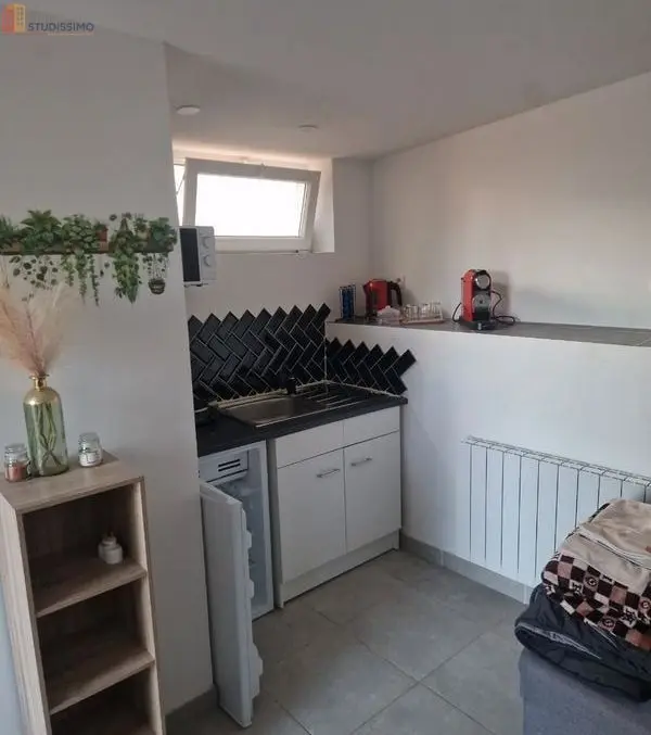 Studio meublé 25m² Forcalquier 04300 - Meublé, DPE A - Photo 2