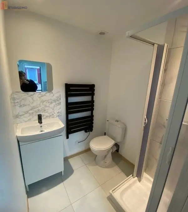 Studio meublé 20m² Digne-les-Bains - Charges comprises, internet - Photo 1