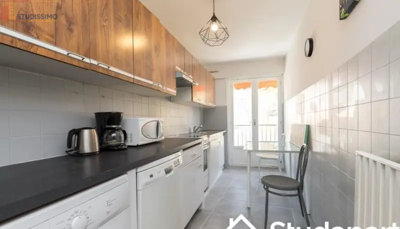 Studio meublé 13m² Nice 06300 - Meublé, lumineux - Photo 1