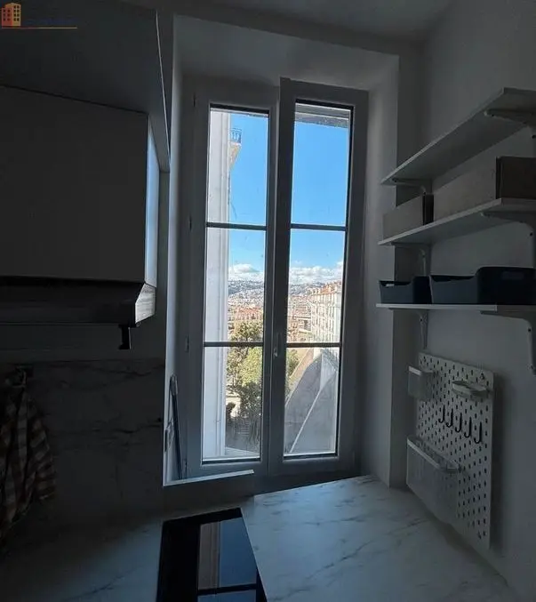 Studio meublé 25m² Nice centre - 5e étage, lumineux - Photo 1