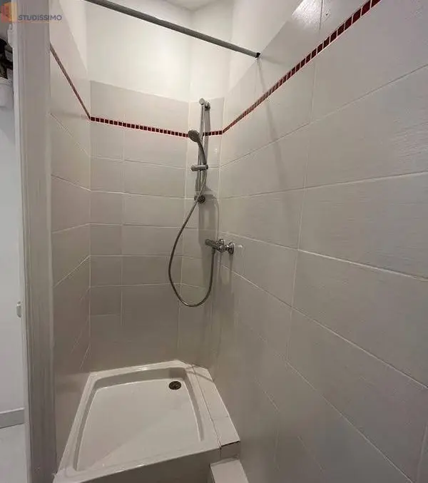 Studio meublé 21m² Nice centre - Lumineux, 3e étage - Photo 5