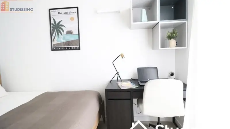 Studio meublé 10m² Nice 06300 - Lumineux, en étage élevé - Photo 2