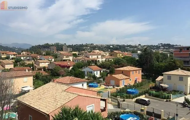 Studio 26m² Cagnes-sur-Mer - Étage 2, DPE D - Photo 1