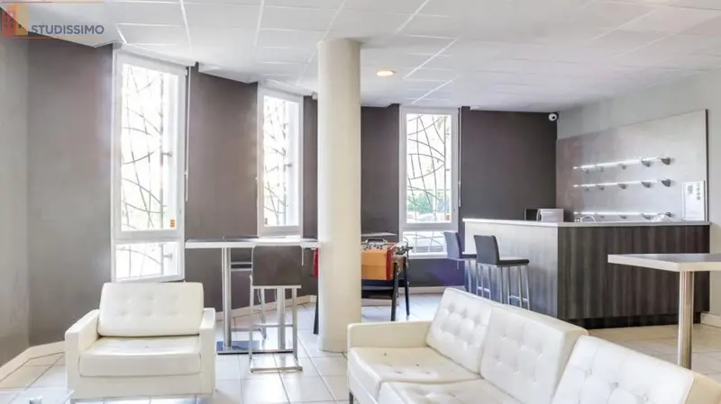 Studio meublé 23m² Nice 06000 - Meublé, 1er étage - Photo 2