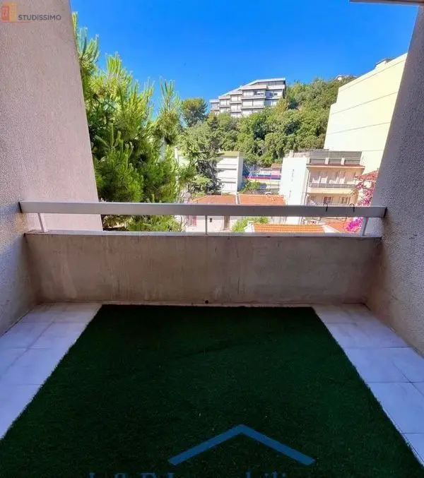 Studio meublé 27m² Nice 06200 - Meublé, DPE D - Photo 2