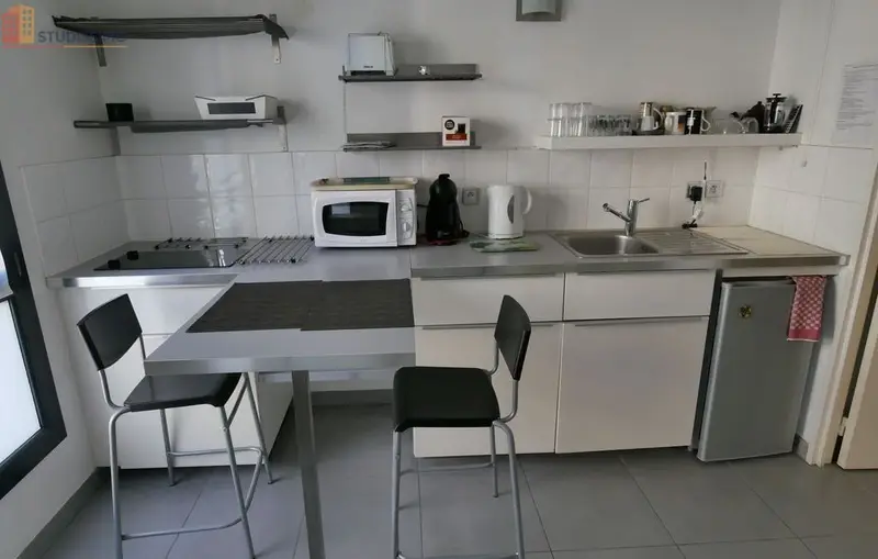 Studio 25m² Nice centre - Lumineux, proche commodités - Photo 1