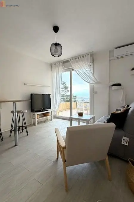 Studio meublé 20m² Nice 06200 - Étage élevé, lumineux - Photo 5
