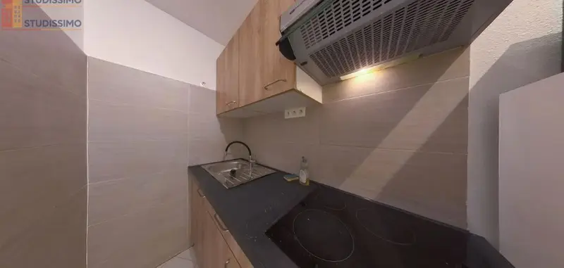 Studio meublé 19m² Nice centre - Balcon, ascenseur - Photo 1