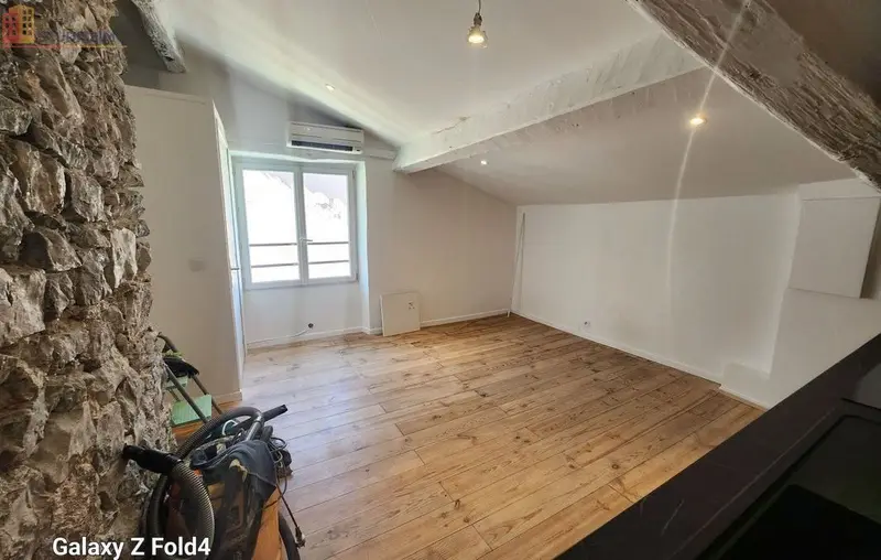 Studio 28m² Mouans-Sartoux - Village, dernier étage - Photo 1