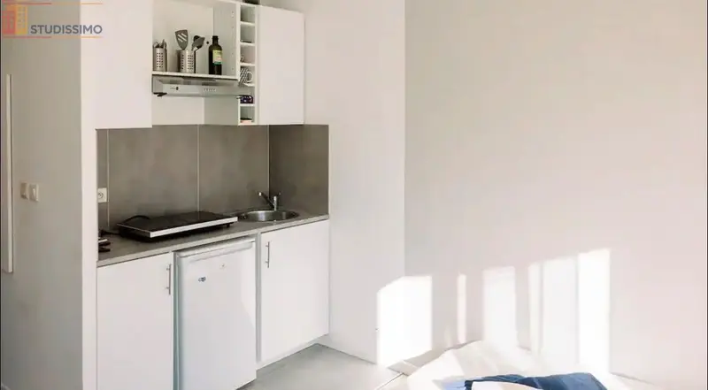 Studio meublé 19m² Nice Riquier - Meublé, 5e étage - Photo 1