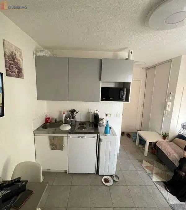 Studio meublé 16m² Nice 06200 - Joli, lumineux - Photo 1