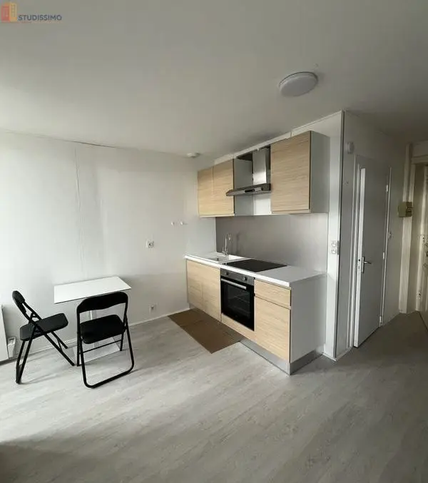 Studio 25m² Saint-Agrève 07320 - Meublé, dernier étage - Photo 3