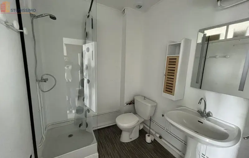 Studio 25m² Saint-Agrève 07320 - Meublé, dernier étage - Photo 1