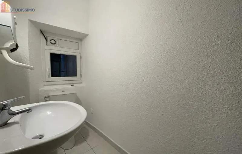 Studio 14m² Aubenas - 2e étage, DPE F - Photo 1