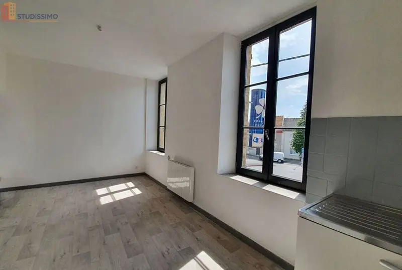 Studio 20m² Charleville-Mézières - 2e étage, lumineux - Photo 4