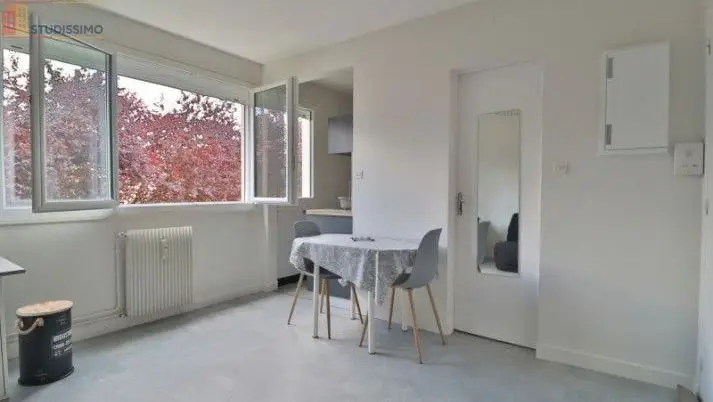 Studio meublé 25m² Saint-Julien-les-Villas - Meublé, 1 pièce - Photo 3