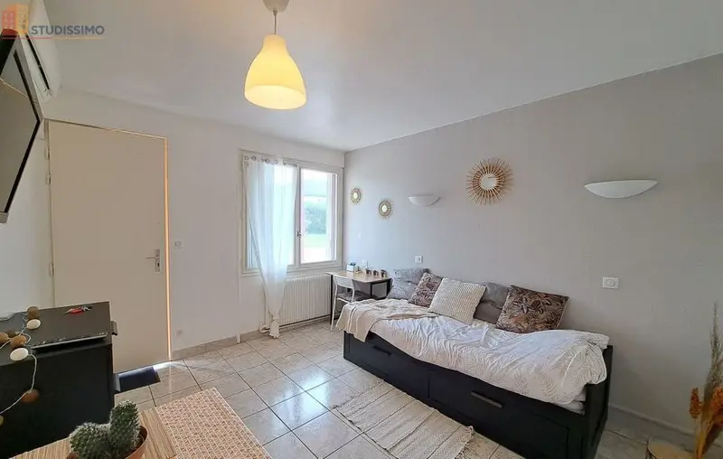 Studio meublé 17m² Troyes - Meublé, DPE C - Photo 1