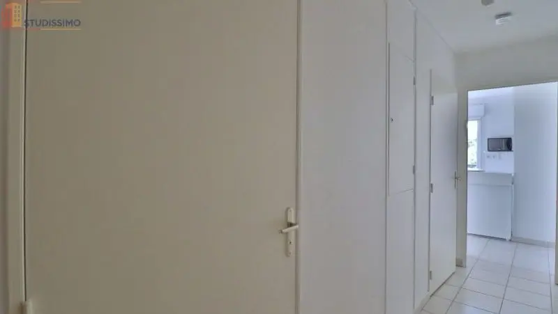 Studio 30m² Saint-André-les-Vergers - Meublé, étage 2 - Photo 2