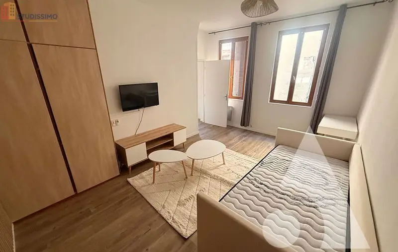 Studio meublé 27m² Troyes - Meublé, DPE D - Photo 2
