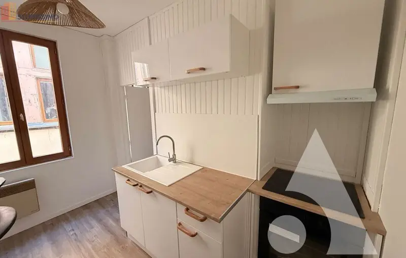 Studio meublé 27m² Troyes - Meublé, DPE D - Photo 3