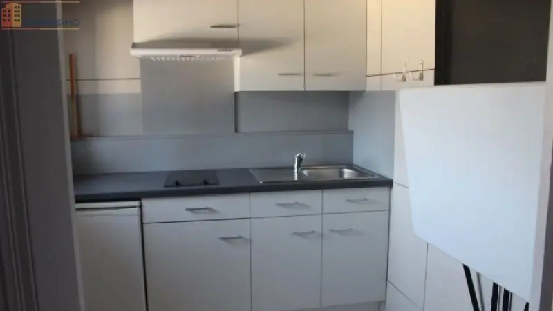 Studio meublé 33m² Troyes - Lumineux, 3e étage - Photo 2