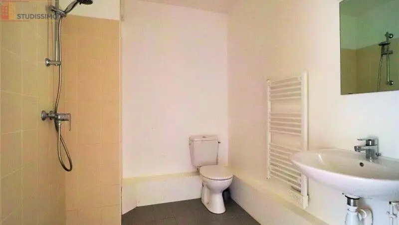 Studio 22m² Troyes - 2e étage, DPE D - Photo 2