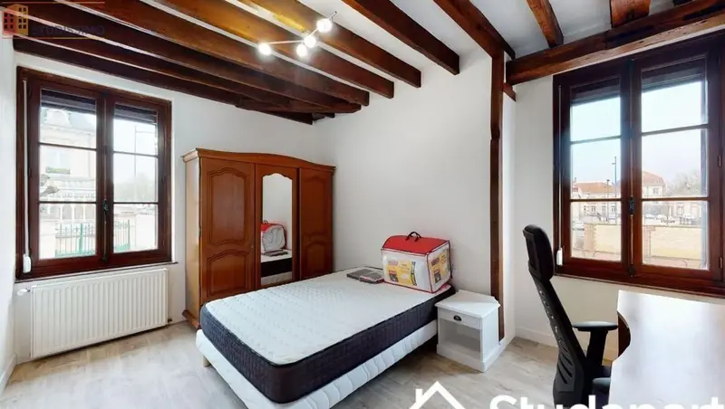 Studio 150m² Troyes - Meublé, DPE C - Photo 2