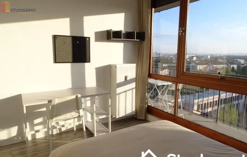 Studio meublé 16m² Troyes - Lumineux, en étage élevé - Photo 4