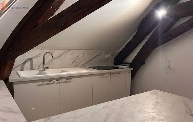 Studio meublé 32m² Troyes - Dernier étage, lumineux - Photo 2