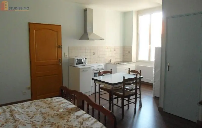 Studio 23m² Bar-sur-Aube - Meublé, DPE D - Photo 2