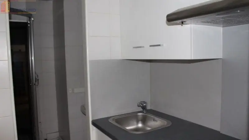 Studio meublé 27m² Troyes - Meublé, DPE D - Photo 3