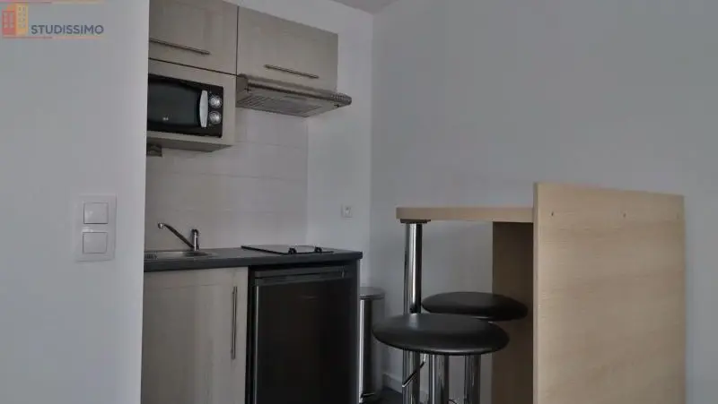 Studio meublé 28m² Troyes - Meublé, DPE C - Photo 2